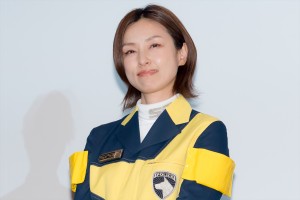 木下あゆ美、Vシネクスト『特捜戦隊デカレンジャー20th ファイヤーボール・ブースター』初日舞台挨拶に登場