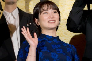 志田未来、映画『鬼平犯科帳 血闘』完成披露上映会に登場