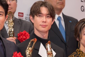 宮沢氷魚、「第78回毎日映画コンクール」表彰式に登場