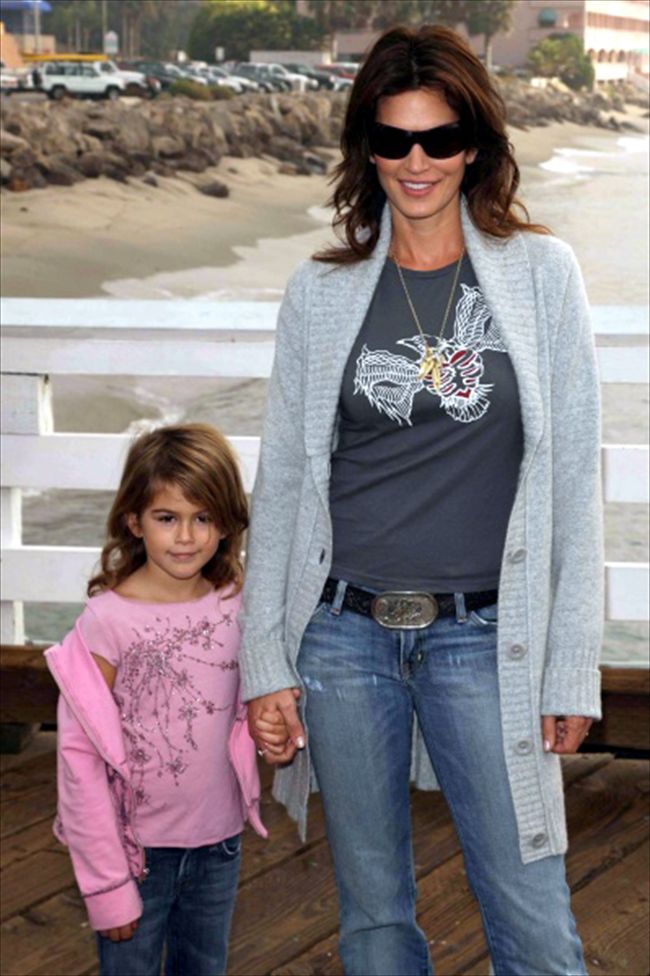 Cindy Crawford5499_Cindy Crawford and her daughter Kaya