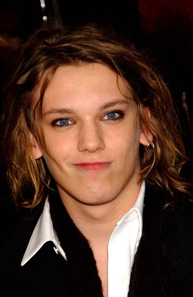 Jamie Campbell Bower10541_09626892