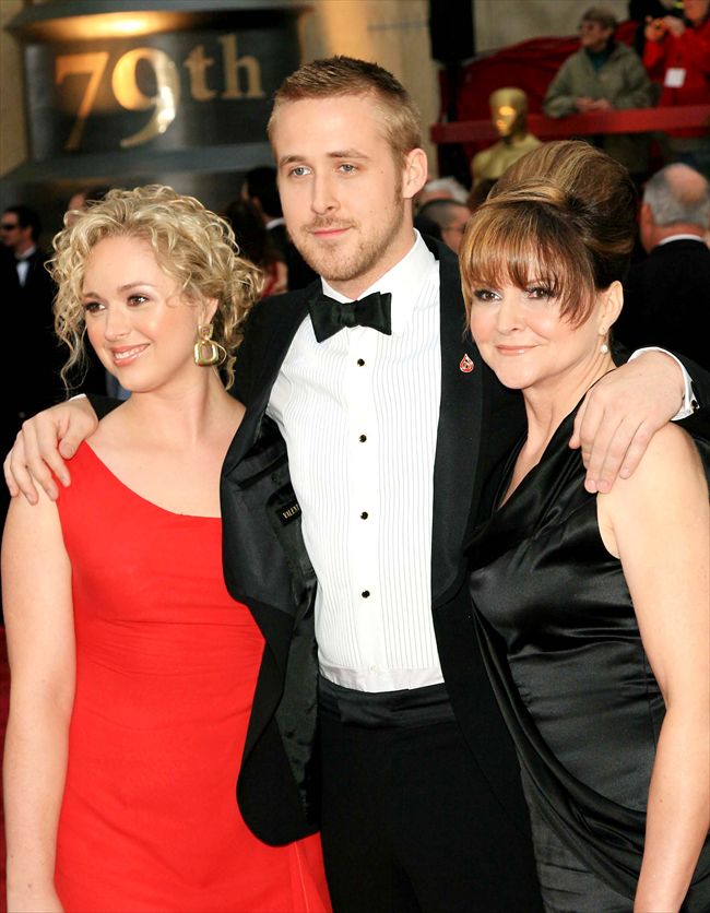 Ryan Gosling22585_RYAN GOSLING FAMILY