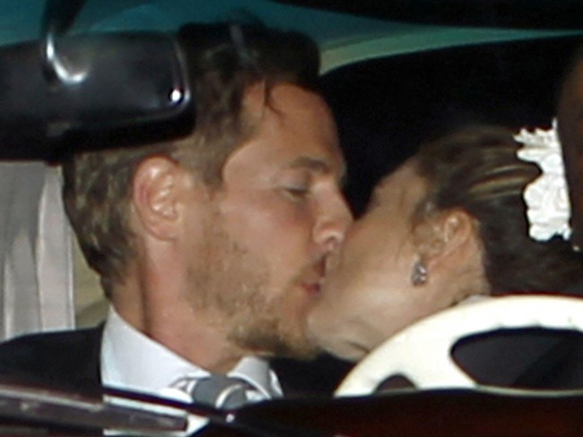 drew will kiss