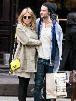 シエナ・ミラー＆トム・スターリッジ