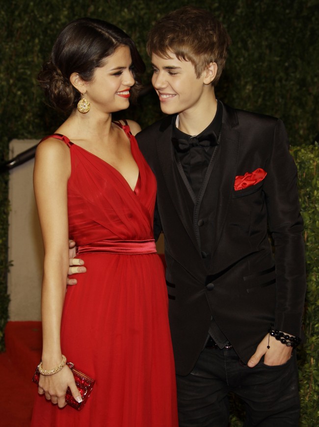 ジャスティン・ビーバー　セレーナ・ゴメス justin bieber selena gomez