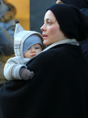 マリオン・コティヤール＆マルセル親子