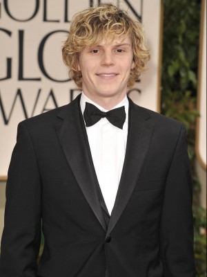 エヴァン・ピーターズ（25） 