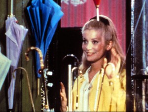 「シェルブールの雨傘」（64年）