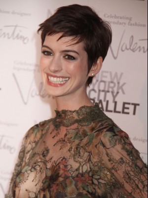 アン・ハサウェイ