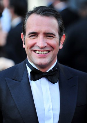 「アーティスト」で主演男優賞にノミネートされた、ジャン・デュジャルダン（タキシード：Giorgio Armani／ジョルジオ・アルマーニ）