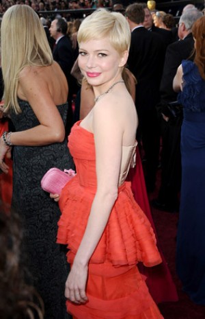 「マリリン 7日間の恋」で主演女優賞にノミネートされた、ミシェル・ウィリアムズ（ドレス：Louis Vuitton／ルイ・ヴィトン）