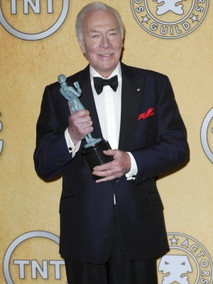 「人生はビギナーズ」で映画部門助演男優賞を受賞したクリストファー・プラマー