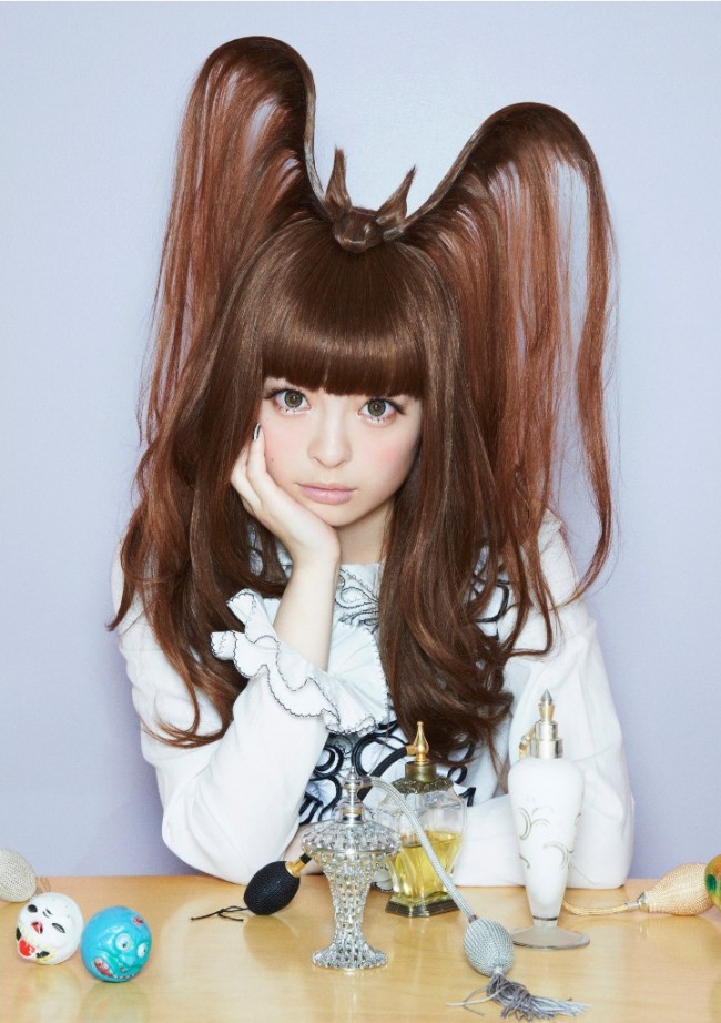 3枚目シングル「ファッションモンスター」でコウモリヘアーのきゃりーぱみゅぱみゅ