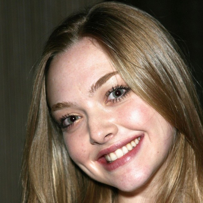 Amanda Seyfried　アマンダ・セイフライド