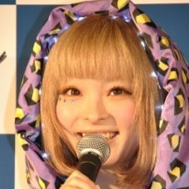 きゃりーぱみゅぱみゅ、「スカイライン-征服-」イベントに出席