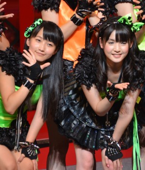 モーニング娘。15歳の誕生日に11期メンバーがサプライズ発表！初代メンバーからお祝いコメントも