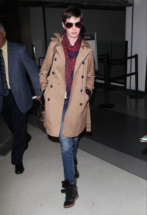 (9/27UP)アン・ハサウェイ