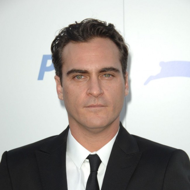 Joaquin Phoenix12229_1025S05_DX091_H