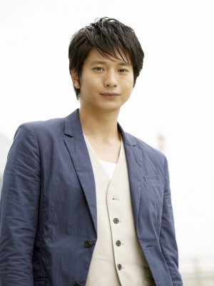 「新しい靴を買わなくちゃ」中山美穂×向井理インタビュー