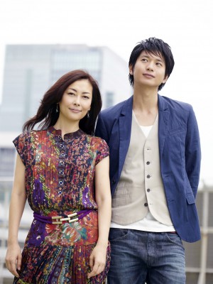 「新しい靴を買わなくちゃ」中山美穂×向井理インタビュー