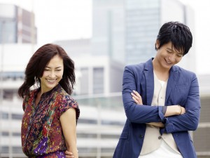 「新しい靴を買わなくちゃ」中山美穂×向井理インタビュー