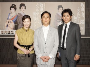 「ふるあめりかに袖はぬらさじ」の舞台稽古後の囲み取材にて