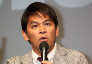岡田圭右