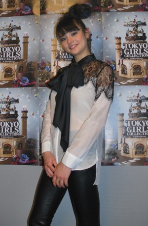  「東京ガールズコレクション」舞台裏で「お酒が大好きで毎晩楽しい」と語る加賀美セイラ