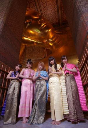 モーニング娘。「世界握手会」