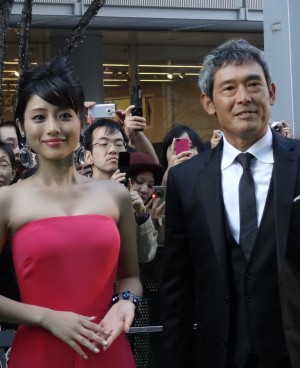 　【第25回東京国際映画祭】「カラスの親指　by rule of CROW's thumb」グリーンカーペット