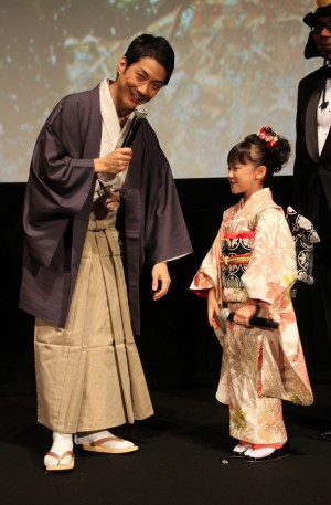 「のぼうの城」舞台挨拶で野村萬斎が流暢な英語を披露