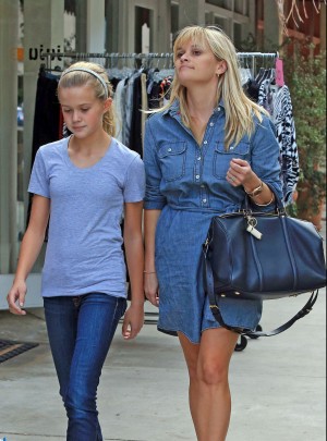 リース・ウィザースプーンと娘アヴァ