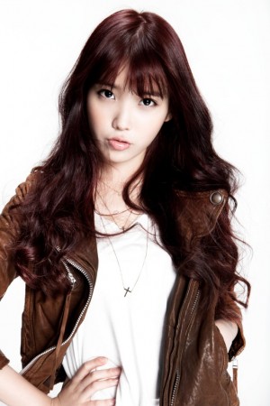 安全地帯の名曲「Friend」をカバーした韓国の歌姫・IU（アイユー）