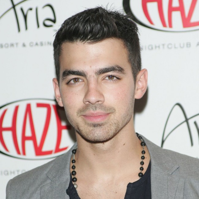 Joe Jonas12286_1113G10_JO005_H