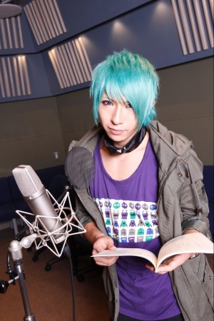 ゴールデンボンバーの歌広場淳