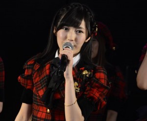 新体制のチームA ウェイティング公演　センターのまゆゆ