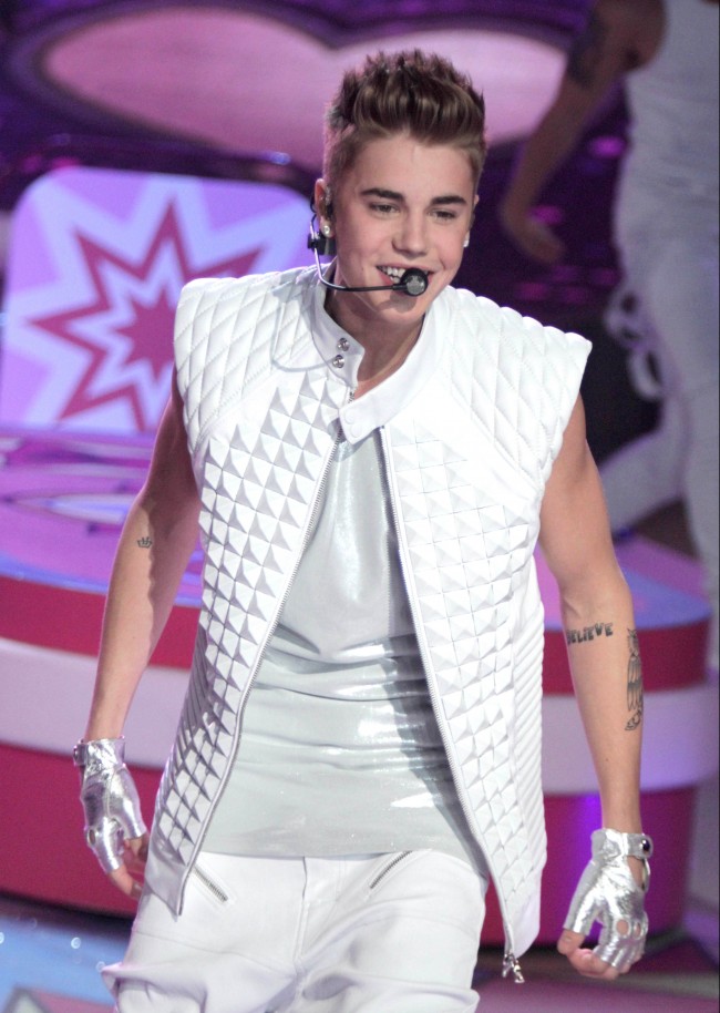 Victoria's Secret Fashion Show 2012　justin bieber