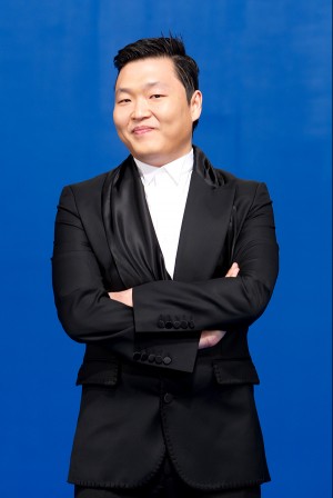 2012 Mnet Asian Music Awards in HONG KONGに出演が決まった、PSY