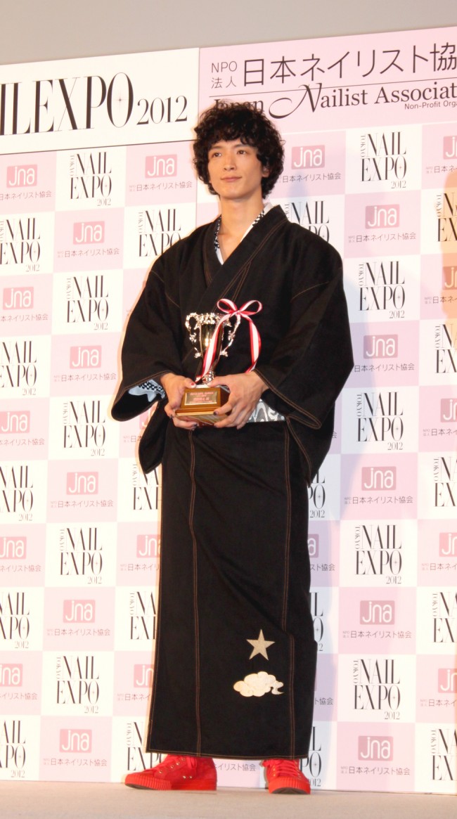 「ネイルクイーン2012」授賞式20121119、渡部豪太