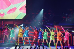  「モーニング娘。誕生15周年記念コンサートツアー2012秋　～ カラフルキャラクター ～」東京公演の模様