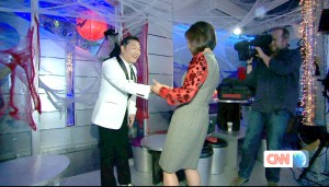 「江南スタイル」世界旋風を巻き起こした、歌手・PSYがCNN「トーク・アジア」に登場！