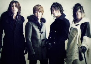 「草原の椅子」の主題歌を担当するGLAY