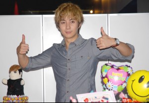 キム・ヒョンジュン（SS501 マンネ）ハイタッチ会の様子