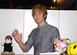 キム・ヒョンジュン（SS501 マンネ）ハイタッチ会の様子