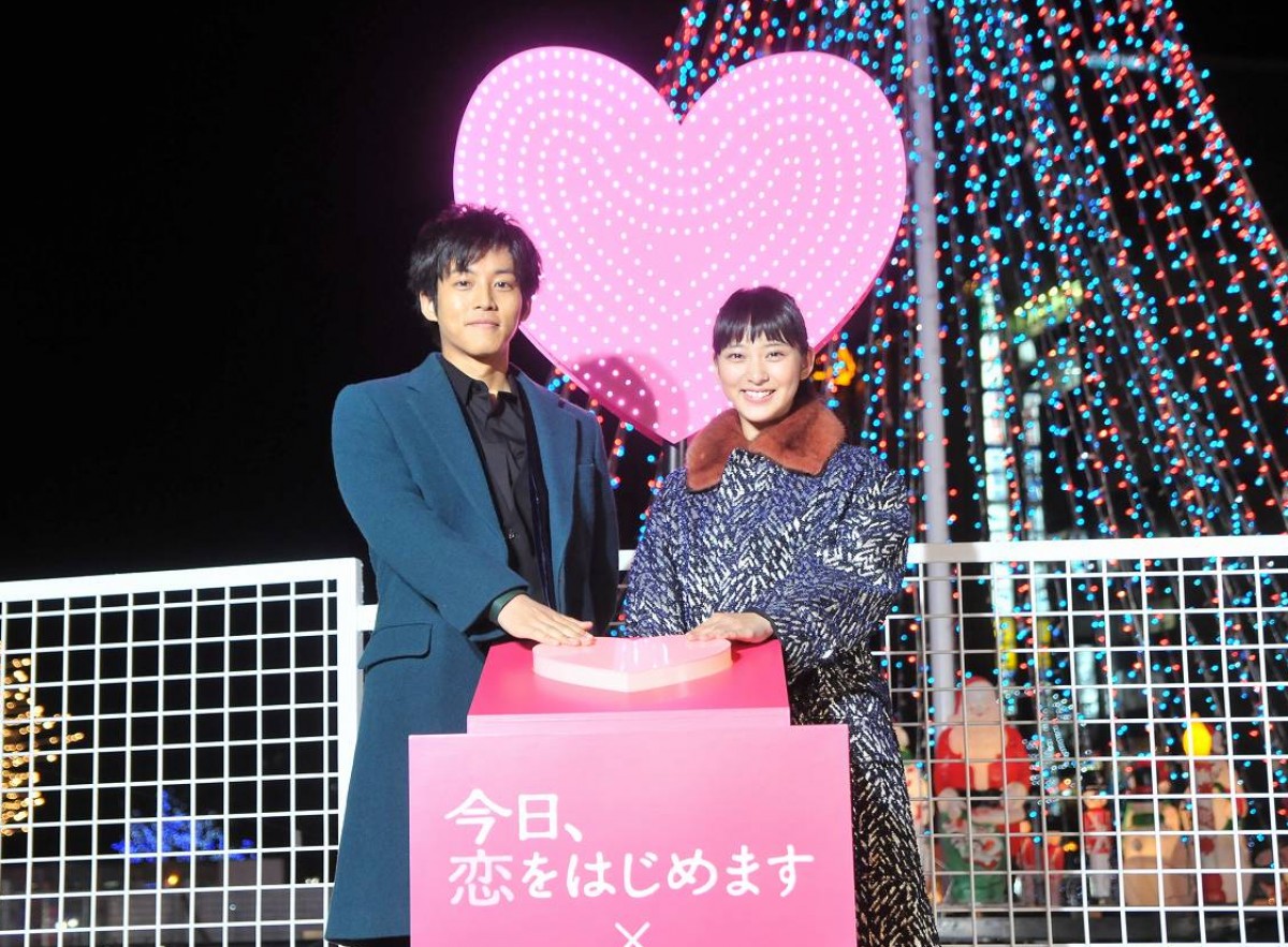 武井咲と松坂桃李 初デートは札幌 元祖イルミネーションイベントの点灯式に登場 12年11月23日 映画 ニュース クランクイン 武井咲と松坂桃李 初デートは札幌 元祖イルミネーションイベントの点灯式に登場 12年11月23日 映画 ニュース クランクイン