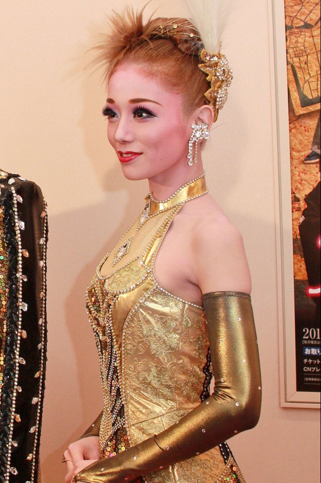 宝塚歌劇団、音月桂の退団公演「JIN －仁－」「GOLD SPARK!　－この一瞬を永遠に－」ゲネプロ20121123、音月桂（おとづきけい）、舞羽美海（まいはねみみ） 
