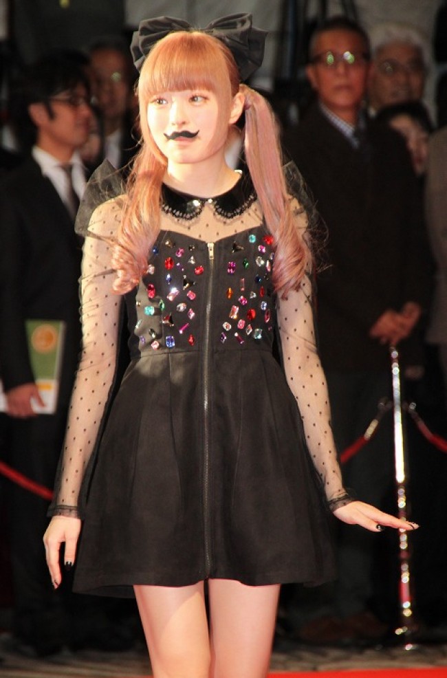今年のベストドレッサー賞「インターナショナル部門」に輝いたきゃりーぱみゅぱみゅ
