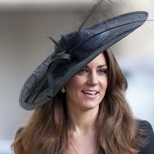 Kate Middleton13848_20101024_zaf_u99_013