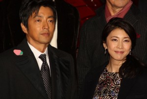 「ストロベリーナイト」完成披露試写会での竹内結子と大沢たかお