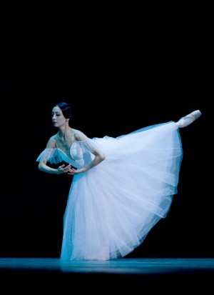  劇場初公開「草刈民代 最後の“ジゼル”」 